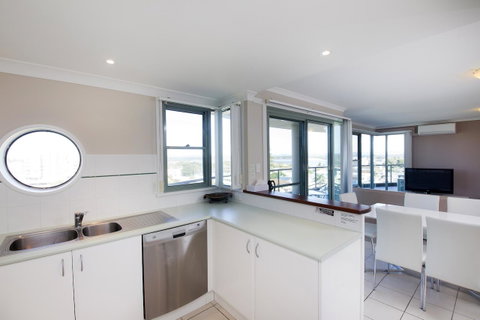 Sails Apartments - Australia Accommodation 2