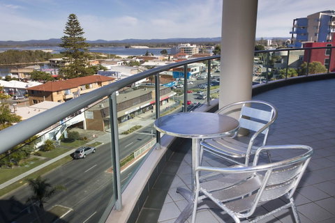 Sails Apartments - Australia Accommodation 9