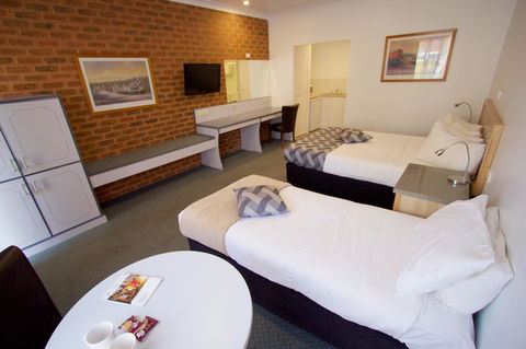 Albury Paddlesteamer Motel - Australia Accommodation 36