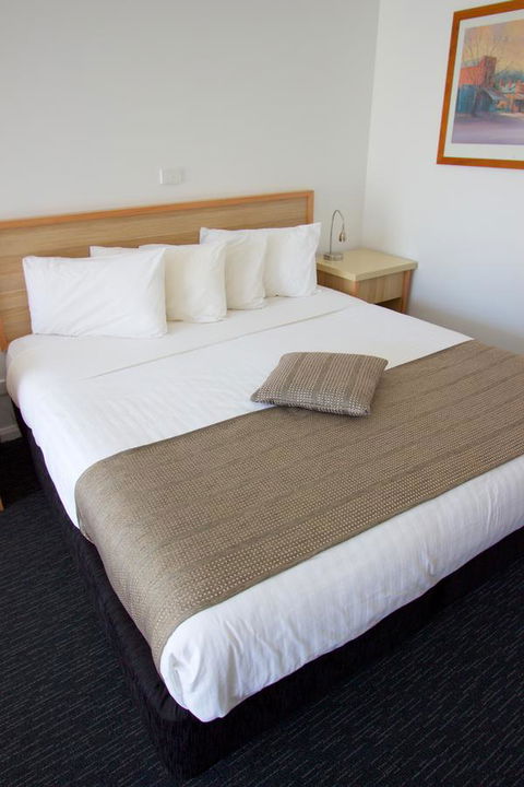 Albury Paddlesteamer Motel - Australia Accommodation 32