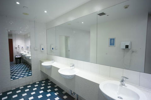 YHA Sydney Central - Australia Accommodation 11
