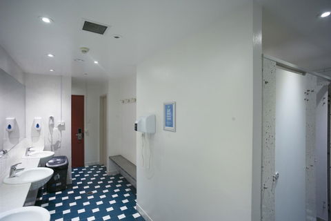 YHA Sydney Central - Australia Accommodation 7