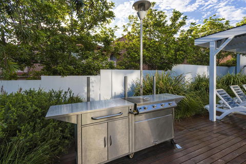 Oaks Nelson Bay Lure Suites - Australia Accommodation 7