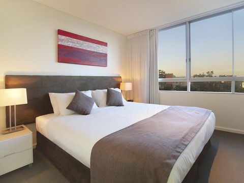 Oaks Nelson Bay Lure Suites - Australia Accommodation 13