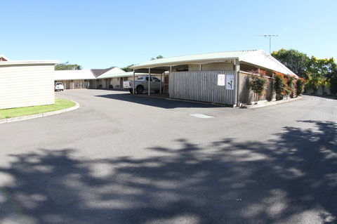 Sleepy Hill Motor Inn - Australia Accommodation 34