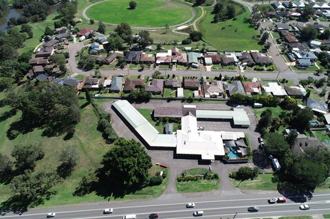 Sleepy Hill Motor Inn - Australia Accommodation 9