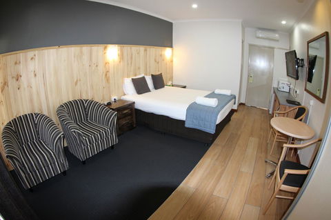 Sleepy Hill Motor Inn - Australia Accommodation 42