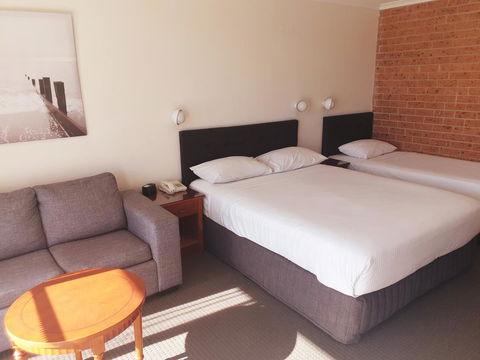 Marina Resort - Australia Accommodation 39