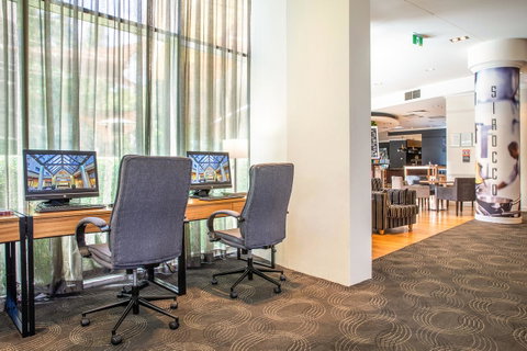 Holiday Inn Sydney Potts Point - Australia Accommodation 11
