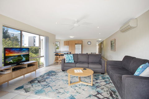 Sails Luxury Apartments Merimbula - Australia Accommodation 17