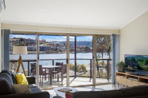 Sails Luxury Apartments Merimbula - Australia Accommodation 3