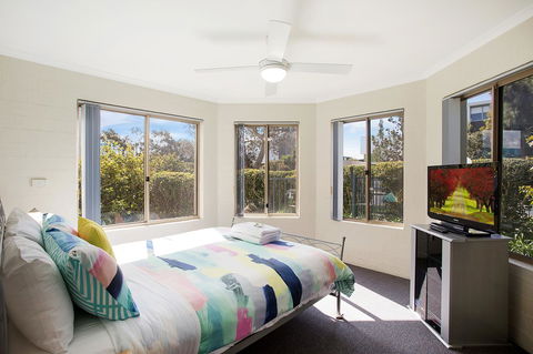 Sails Luxury Apartments Merimbula - Australia Accommodation 8