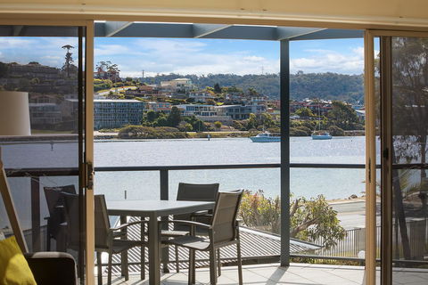 Sails Luxury Apartments Merimbula - Australia Accommodation 2