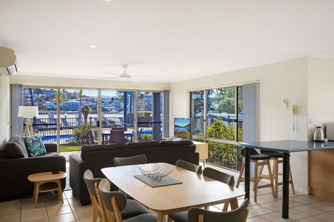 Sails Luxury Apartments Merimbula - Australia Accommodation 11