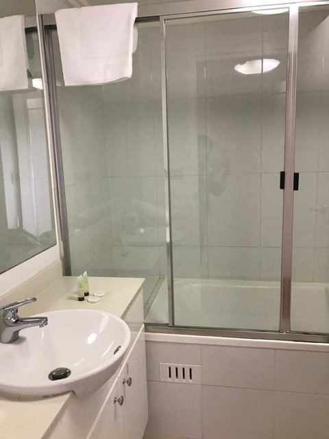 Fiori Apartments - Australia Accommodation 16
