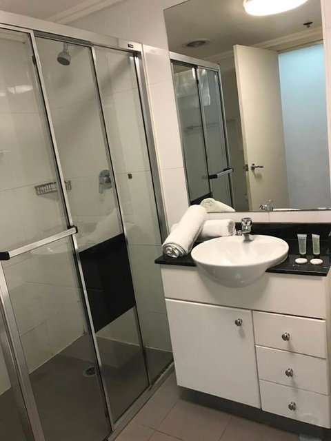 Fiori Apartments - Australia Accommodation 20
