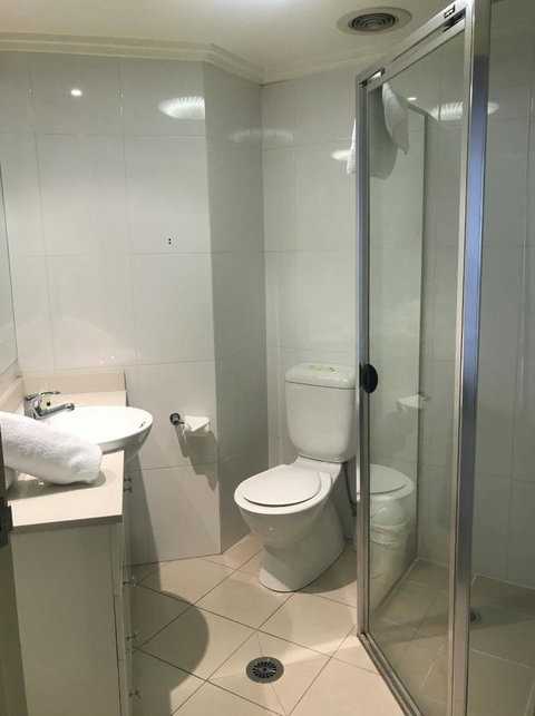 Fiori Apartments - Australia Accommodation 12