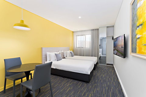 Value Suites Green Square - Australia Accommodation 24