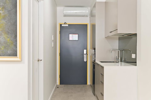 Value Suites Green Square - Australia Accommodation 17
