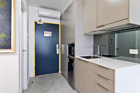 Value Suites Green Square - Australia Accommodation 23