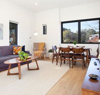 Stylish Apartment With Garage Near Bondi Beach - Australia Accommodation