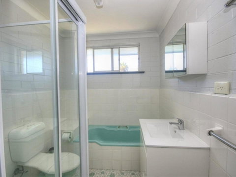 45 Wharf Street - Whole House - Australia Accommodation 6