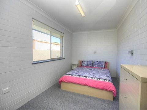 45 Wharf Street - Whole House - Australia Accommodation 9