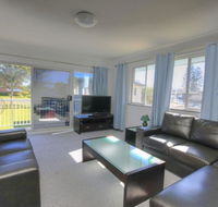 45 Wharf Street - Whole House - Australia Accommodation