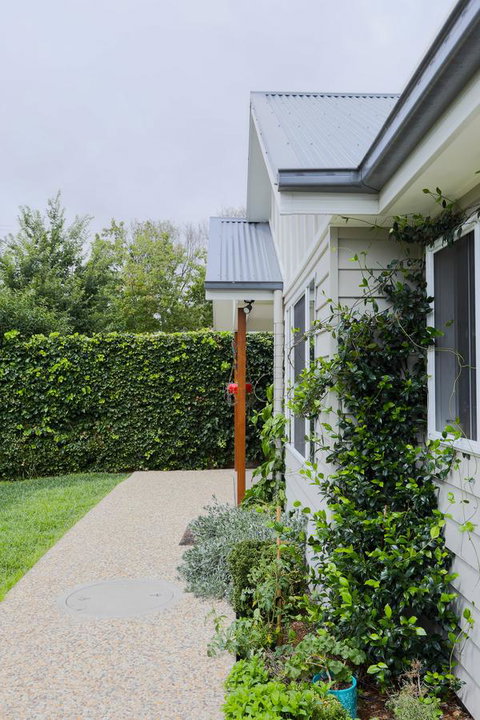 Armidale Cottage - House 2 - Australia Accommodation 3