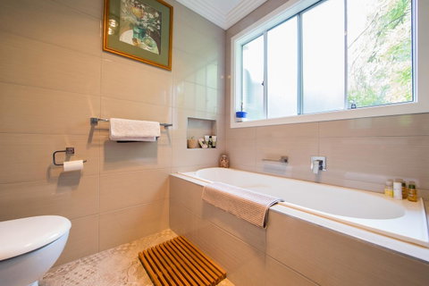 Armidale Cottage - House 2 - Australia Accommodation 28