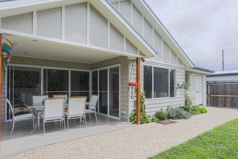 Armidale Cottage - House 2 - Australia Accommodation 0