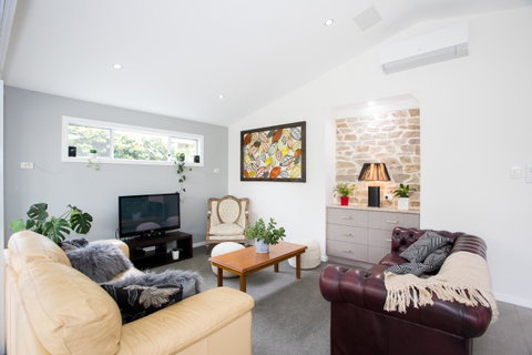 Armidale Cottage - House 2 - Australia Accommodation 21