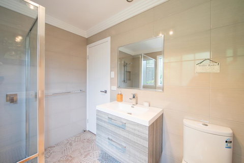 Armidale Cottage - House 2 - Australia Accommodation 29