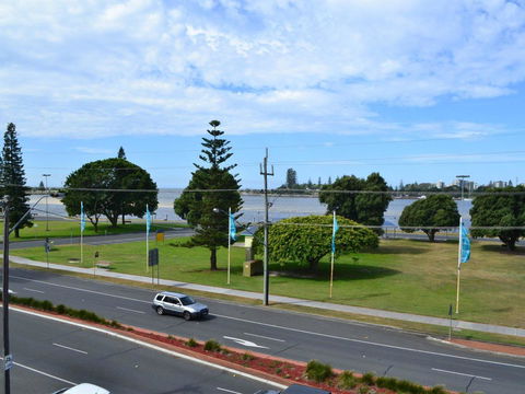 Oxley 8 At Tuncurry - Australia Accommodation 1
