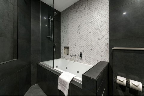 Holiday Inn & Suites - Parramatta Marsden Street, An IHG Hotel - Australia Accommodation 6