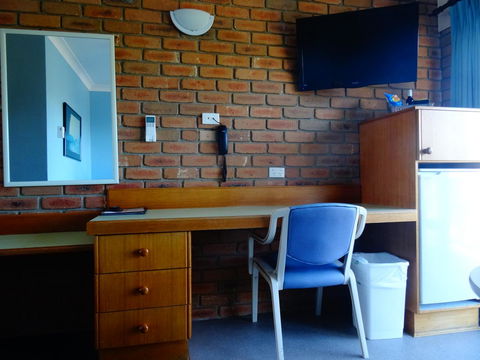 Sapphire Waters Motor Inn - Australia Accommodation 28