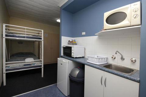 Sapphire Waters Motor Inn - Australia Accommodation 22
