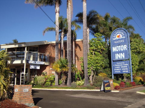 Sapphire Waters Motor Inn - Australia Accommodation 38