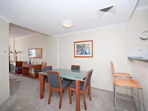 Messines Street, Breakwater Apartment, 104 - Australia Accommodation 3