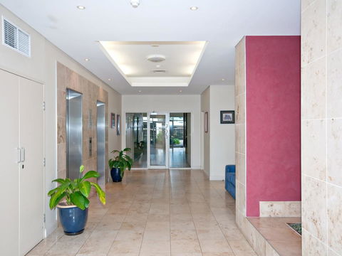 Messines Street, Breakwater Apartment, 104 - Australia Accommodation 14