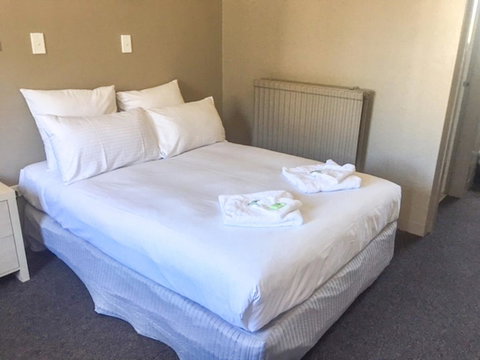 Commercial Hotel Motel Lithgow - Australia Accommodation 14