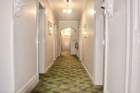 Commercial Hotel Motel Lithgow - Australia Accommodation 13