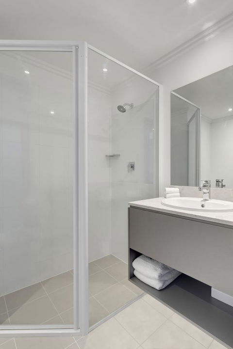 Mercure Sydney Bankstown - Australia Accommodation 24