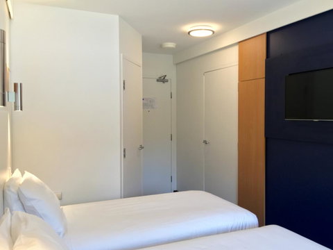 Ibis Budget - Gosford - Australia Accommodation 21