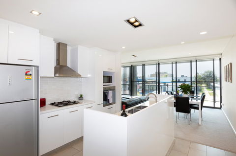 Brand New Executive Apartment - Australia Accommodation 5