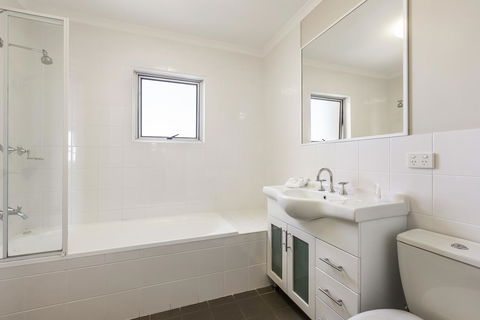 Quest Wollongong - Australia Accommodation 15