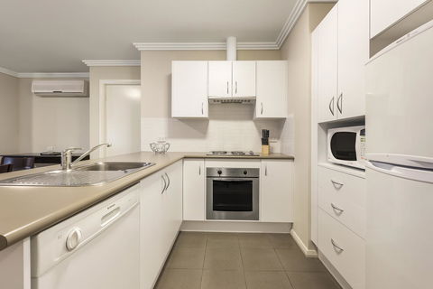 Quest Wollongong - Australia Accommodation 14
