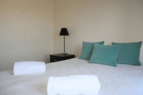 Belmont - Australia Accommodation 33