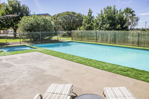 Allonville Gardens Motel - Australia Accommodation 9