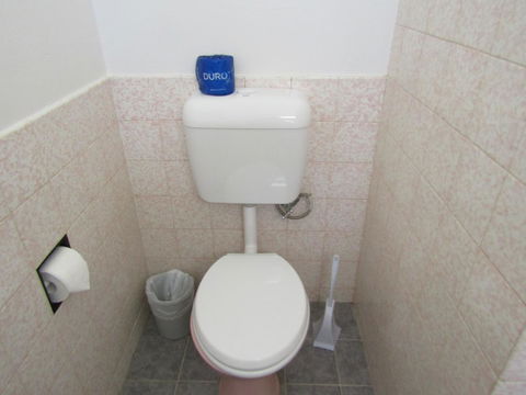 Allonville Gardens Motel - Australia Accommodation 28